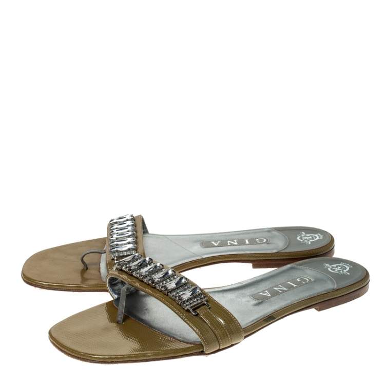 Pre Owned Gina Beige Patent Leather Crystal Embellished Slip On Flat Slides Size 41