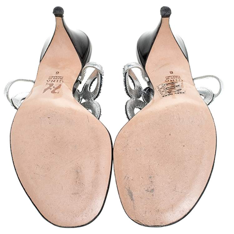 مملوكة مسبقًا Gina Metallic Silver Crystal Embellished Leather Thong Sandals Size 39