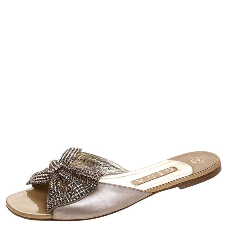 Pre Owned Gina Beige Leather Crystal Embellished Bow Slip On Slides Size 39