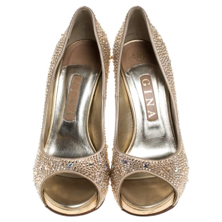 مملوكة مسبقًا Gina Beige Satin Crystal Embellished Peep Toe Platform Pumps Size 39