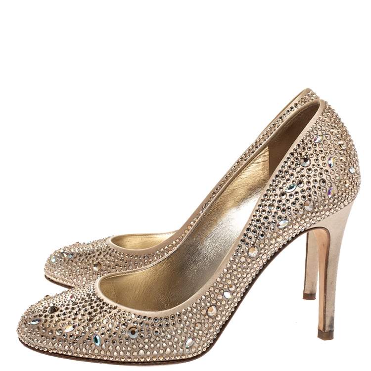 مملوكة مسبقًا Gina Beige Crystal Embellished Satin Pumps Size 39