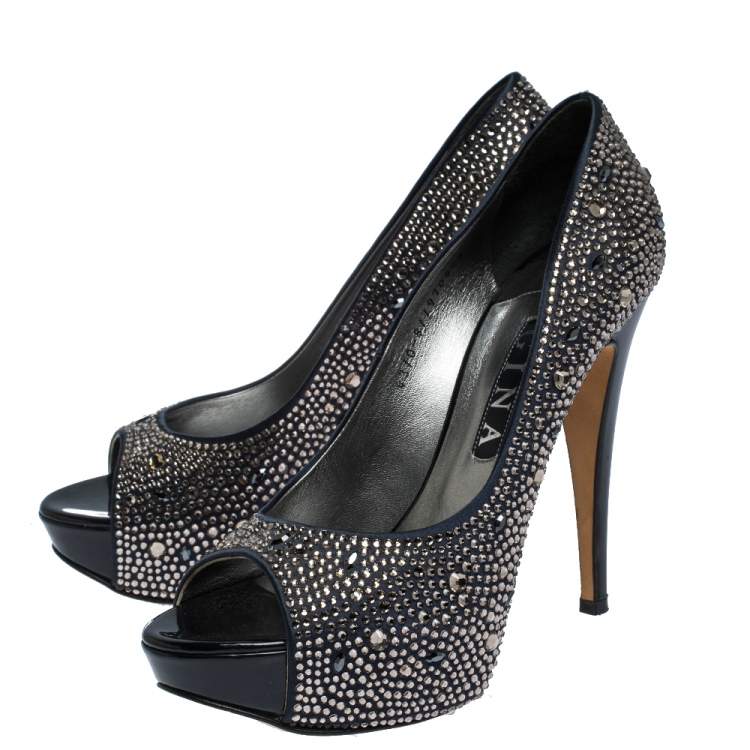 Pre Owned Gina Dark Blue Satin Crystal Embellished Peep Toe Platform Pumps Size 40