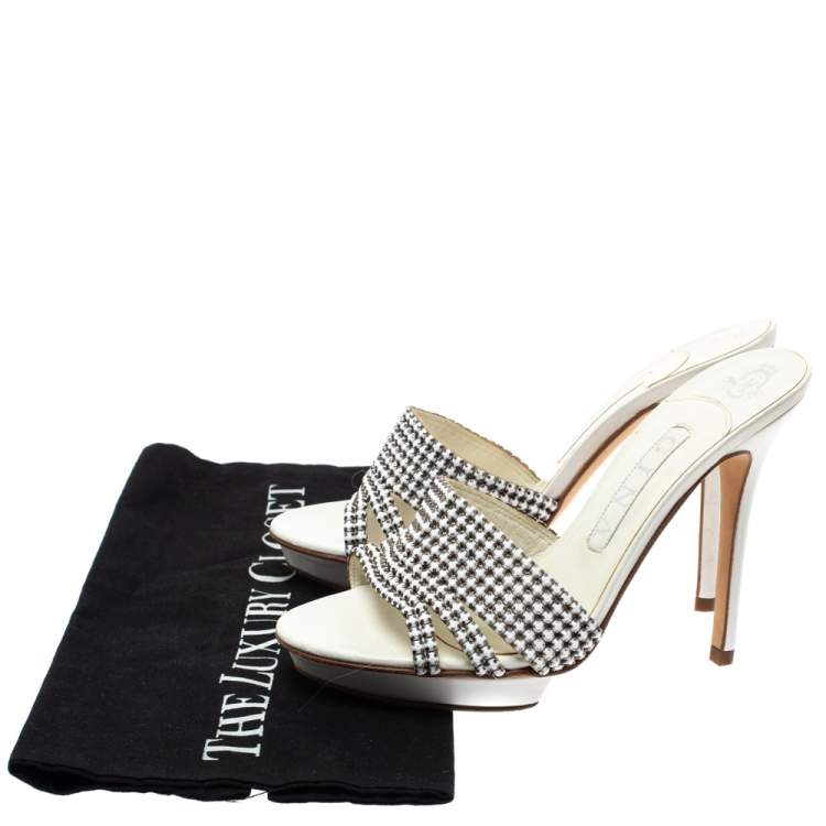 مملوكة مسبقًا Gina White Leather Crystal Embellished Slide Sandals Size 38