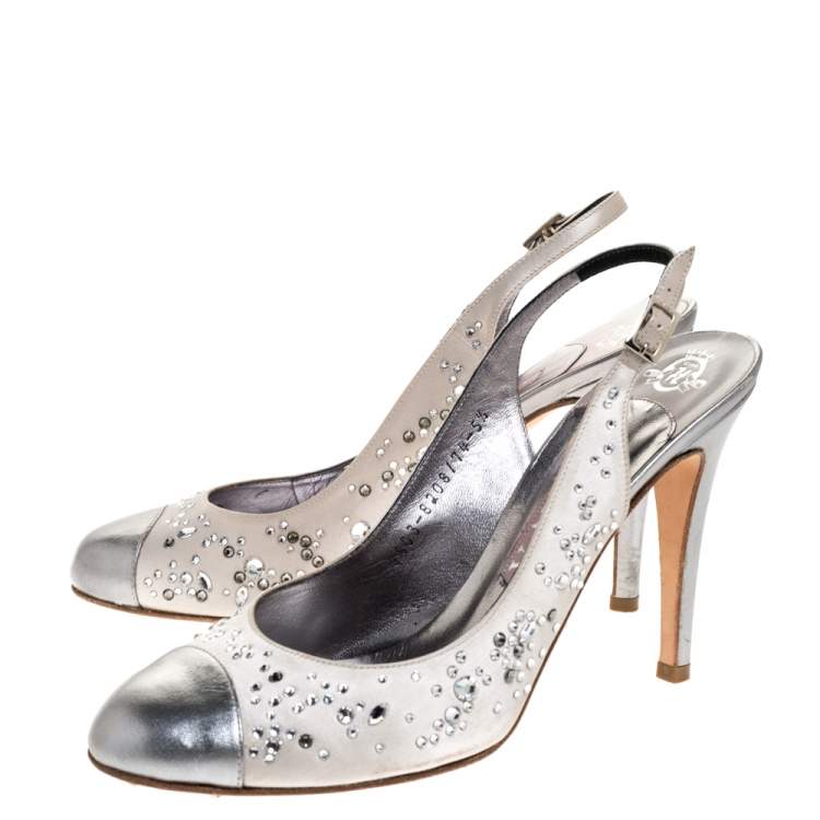 Pre Owned Gina Metallic Silver Satin and Leather Crystal Embellished Slingback Sandals Size 38.5