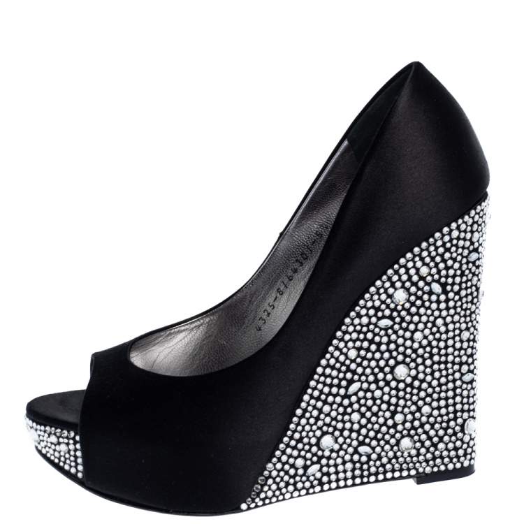 Pre Owned Gina Black Satin Belle Crystal Embellished Wedge Peep Toe Platform Pumps Size 38.5