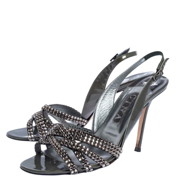مملوكة مسبقًا Gina Dark Grey Patent Leather Crystal Embellished Slingback Sandals Size 40.5