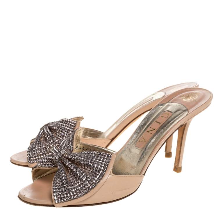 Pre Owned Gine Beige Leather Crystal Embellished Bow Open Toe Sandals Size 39.5