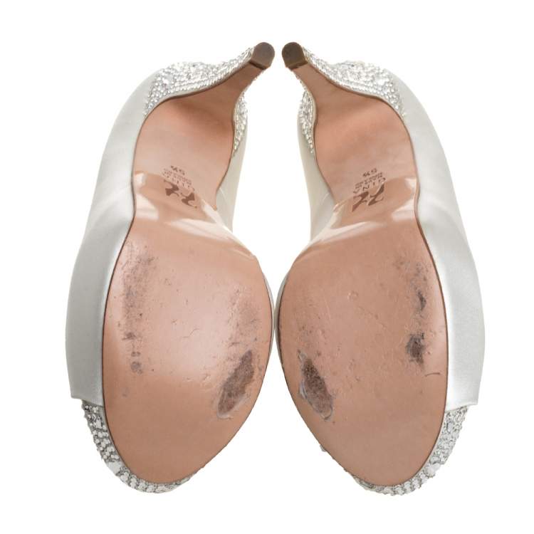 Pre Owned Gina White Satin Jenna Crystal Embellished Heel Peep Toe Platform Pumps Size 38.5