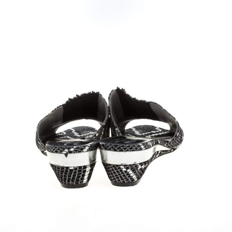 Pre Owned Gina Black Textured Suede Embellished Open Toe Mule Sandals Size 39