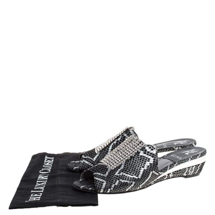 Pre Owned Gina Black Textured Suede Embellished Open Toe Mule Sandals Size 39