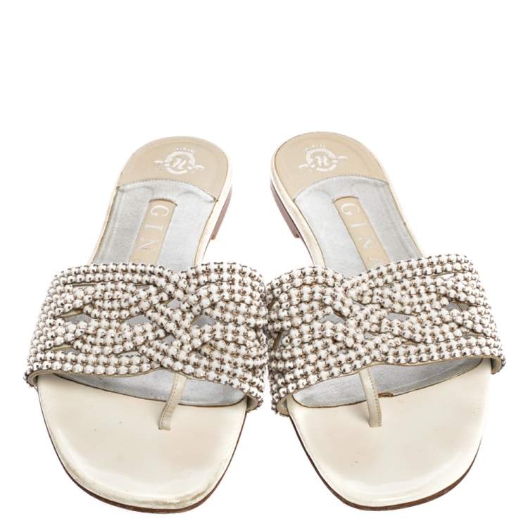 Pre Owned Gina White Leather Crystal Embellished Slide Flats Size 38.5