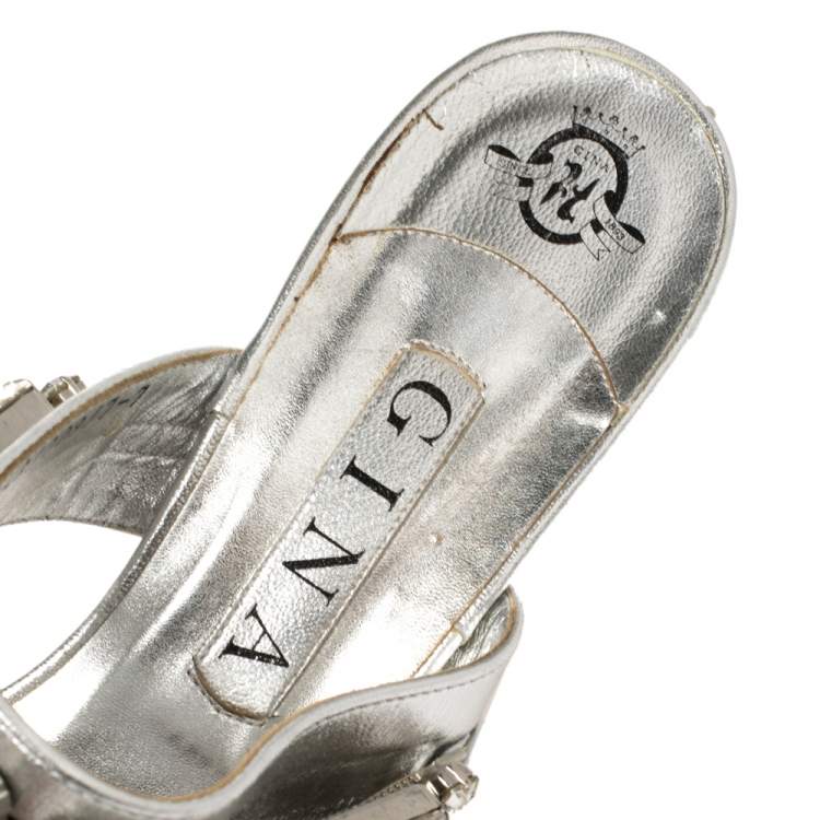 Pre Owned Gina Metallic Silver Leather Crystal Embellished Thong Sandals Size 40 