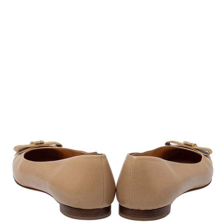 Pre Owned Gina Beige Suede And Leather Crystal Embellished Ballet Flats Size 39.5