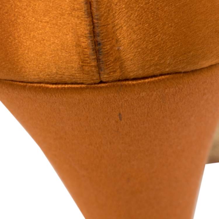 Pre Owned Gina Orange Satin Claire Hoodie Platform Pumps Size 40.5