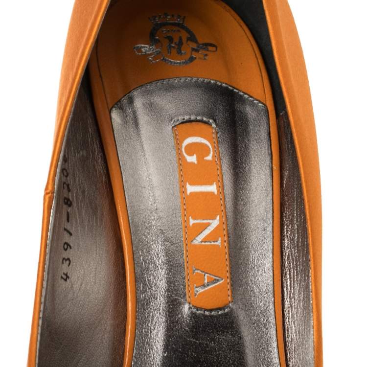 Pre Owned Gina Orange Satin Claire Hoodie Platform Pumps Size 40.5