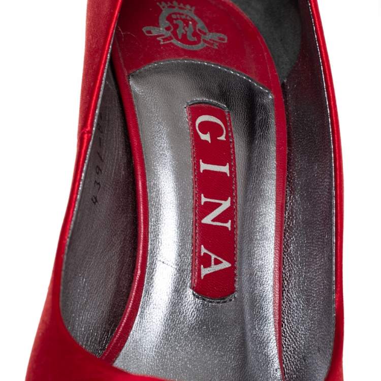 Pre Owned Gina Red Satin Platform Pumps Size 37.5