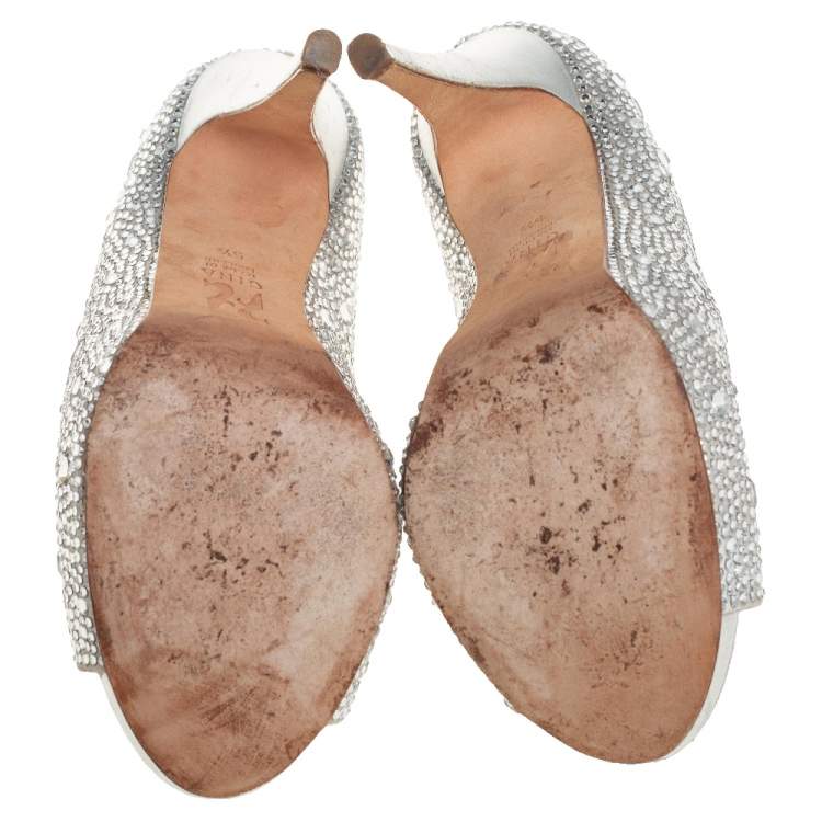 Pre Owned Gina Silver Satin Crystal Embellished Peep Toe Platform Pumps Size 38.5