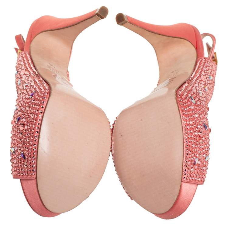 Pre Owned Gina Peach Satin Crystal Embellished Platform Peep Toe Slingback Sandals Size 38.5
