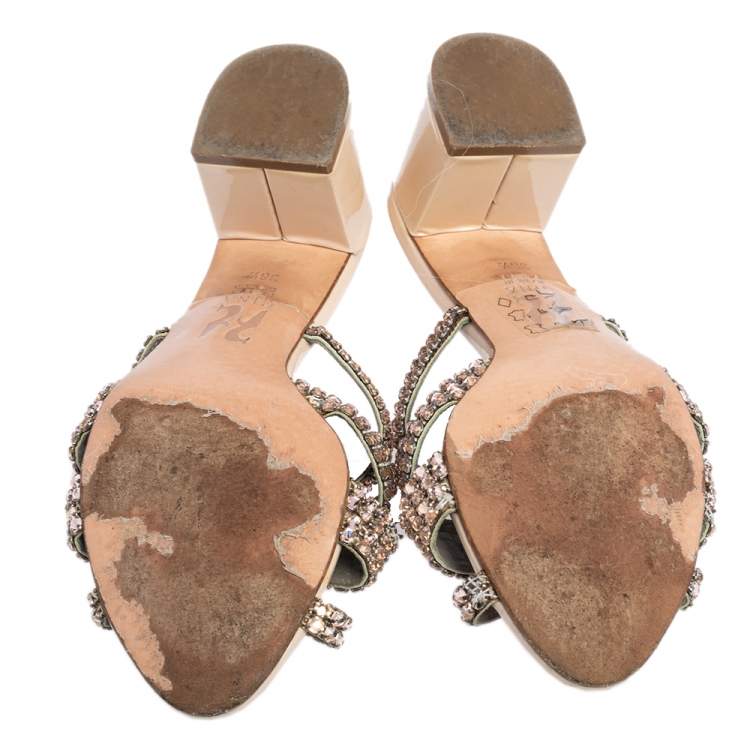 Pre Owned  Gina Beige Patent Leather Dexie Sandals Size 36.5