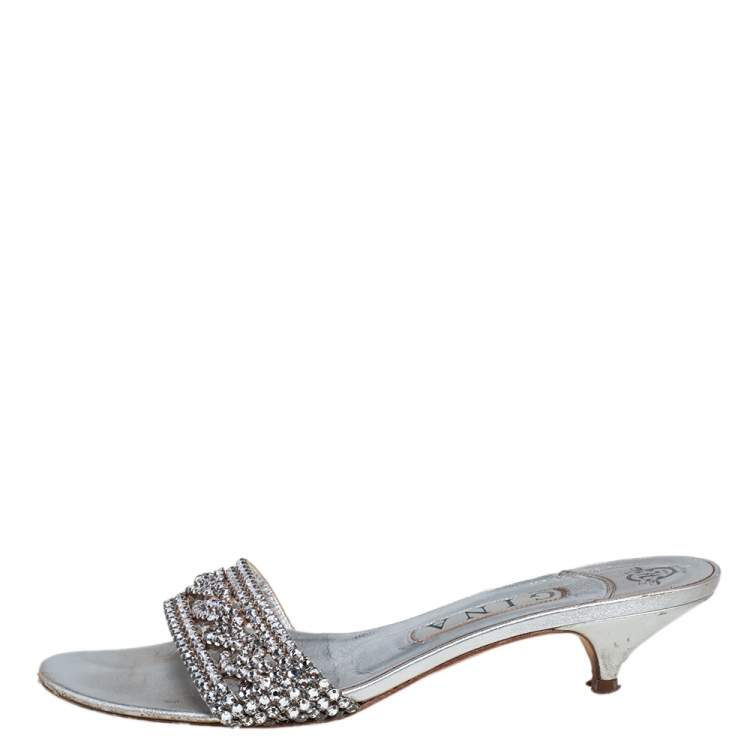 Pre Owned Gina Silver Leather Crystal Embellished Kitten Heel Slide Sandals Size 39