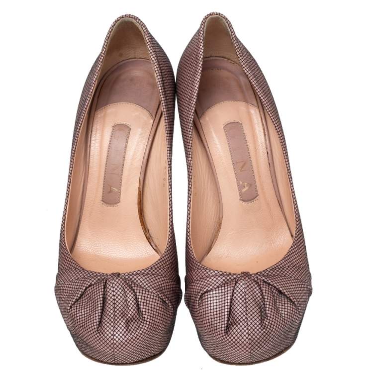 Pre Owned Gina Pink Textured Fabric Claire Platform Pumps Size 37.5