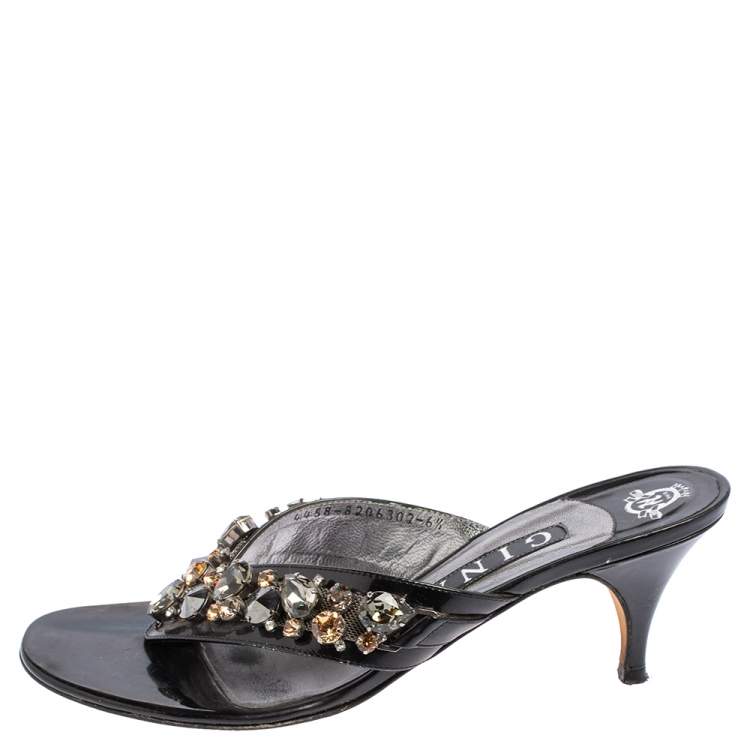 Pre Owned Gina Black Patent Leather Crystal Embellished Slide Sandals Size 39.5