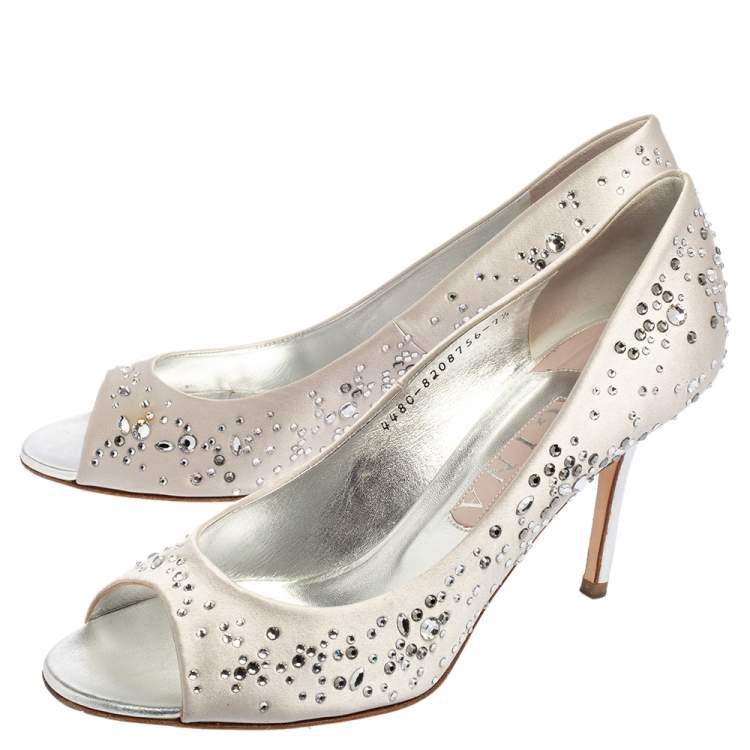 Pre Owned Gina Light Grey Satin Crystal Embellished Dusk Open Toe Pumps Size 40.5