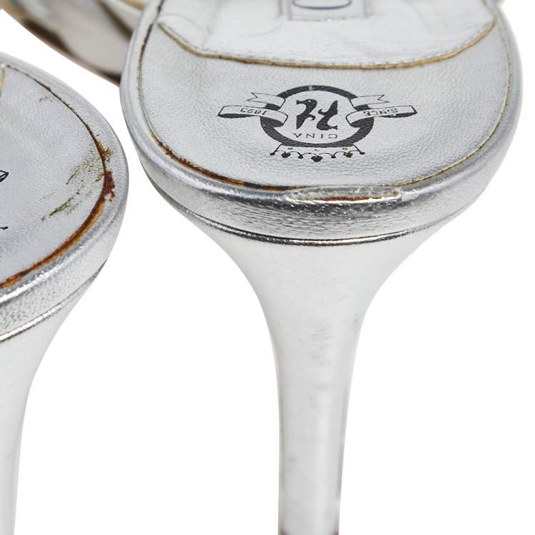 Pre Owned Gina Metallic Silver Leather Slingback Sandals Size 40.5