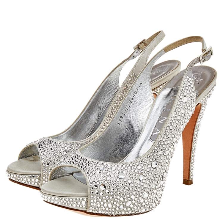 Pre Owned Gina Silver Satin Crystal Embellished Platform Peep Toe Slingback Sandals Size 39