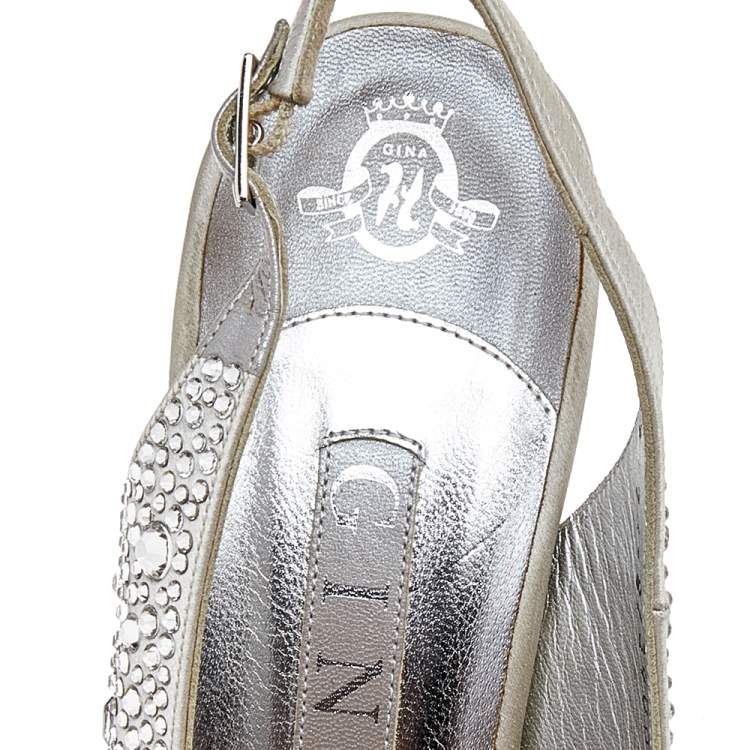 Pre Owned Gina Silver Satin Crystal Embellished Platform Peep Toe Slingback Sandals Size 39