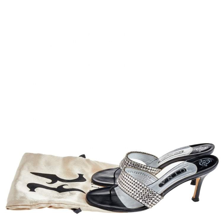 Pre Owned Gina Black Leather Crystal Embellished Thong Sandals Size 38