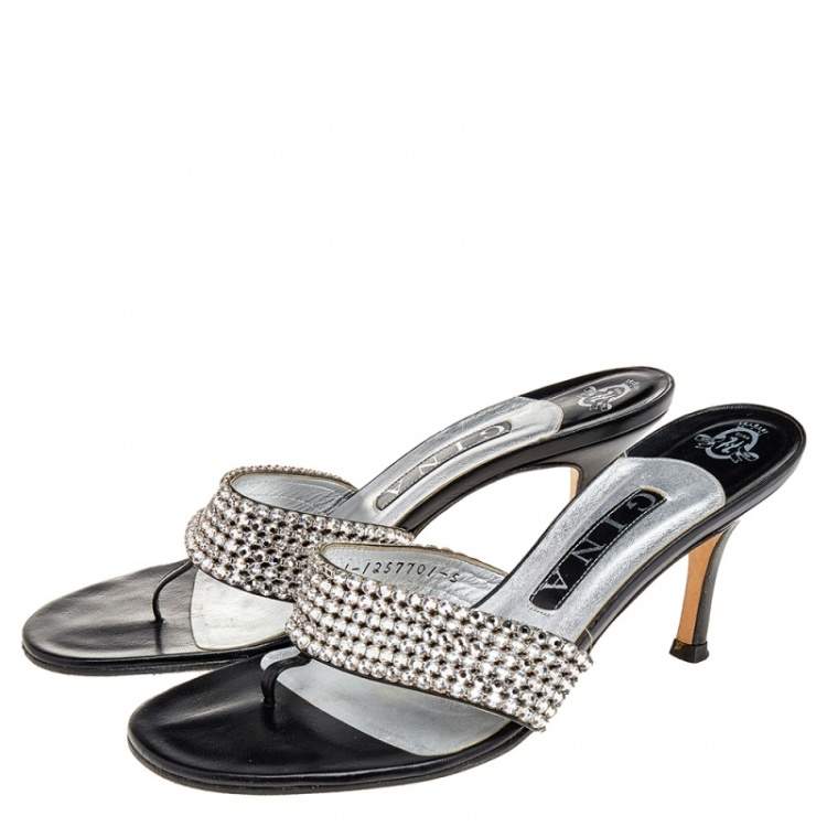 Pre Owned Gina Black Leather Crystal Embellished Thong Sandals Size 38