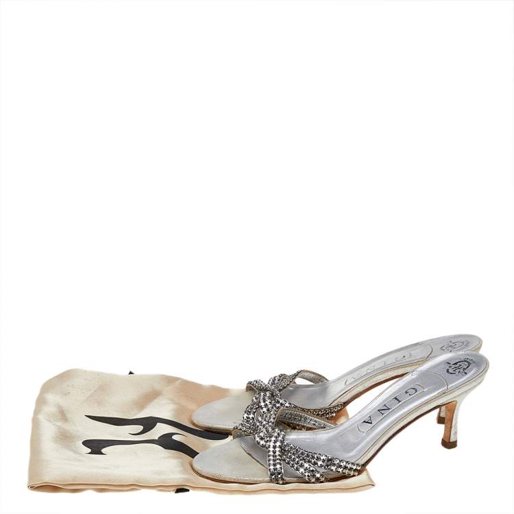 مملوكة مسبقًا Gina Metallic Silver Leather Crystal Embellished Slide Sandals Size 37