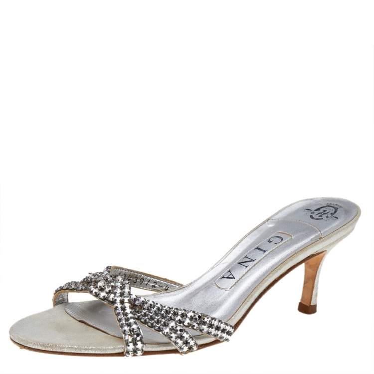 مملوكة مسبقًا Gina Metallic Silver Leather Crystal Embellished Slide Sandals Size 37