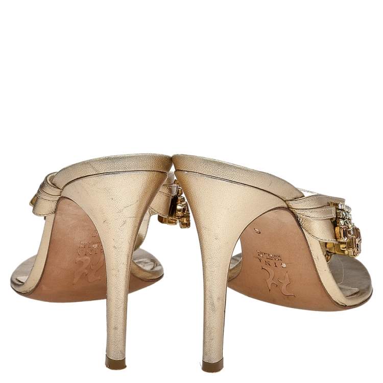 Pre Owned Gina Metallic Gold Leather Crystal Embellished Thong Sandals Size 39