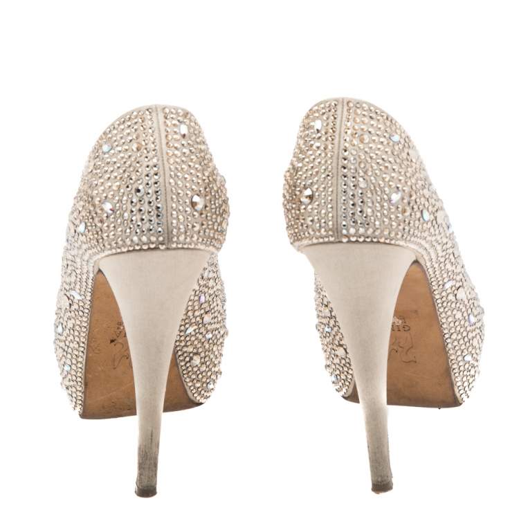 Pre Owned Gina Light Gold Satin Crystal Embellished Peep Toe Platform Pumps Size 38