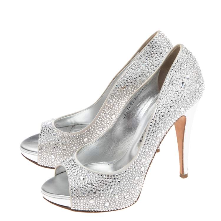 Pre Owned Gina Silver Satin Crystal Embellished Open Toe Platform Pumps Size 40