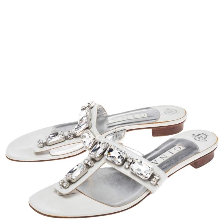Pre Owned Gina White Leather Crystal Embellished Thong Flat Slides Size 40.5