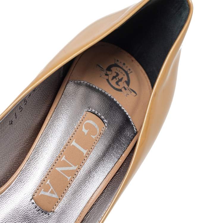 Pre Owned Gina Beige Patent Leather Round Toe Platform Pumps Size 36.5
