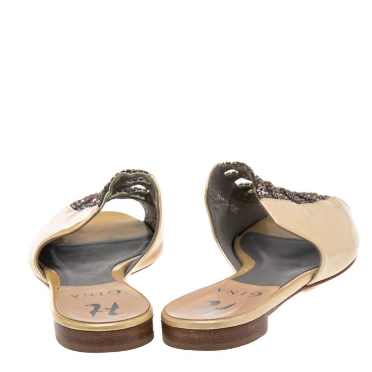 Pre Owned Gina Beige Patent Leather Crystal Embellished Flat Slides Size 36.5
