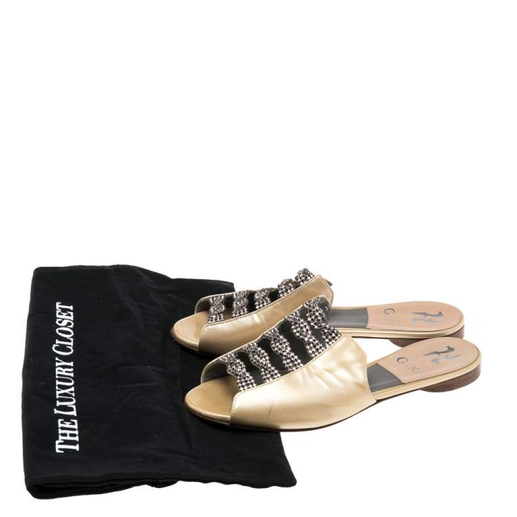 Pre Owned Gina Beige Patent Leather Crystal Embellished Flat Slides Size 36.5