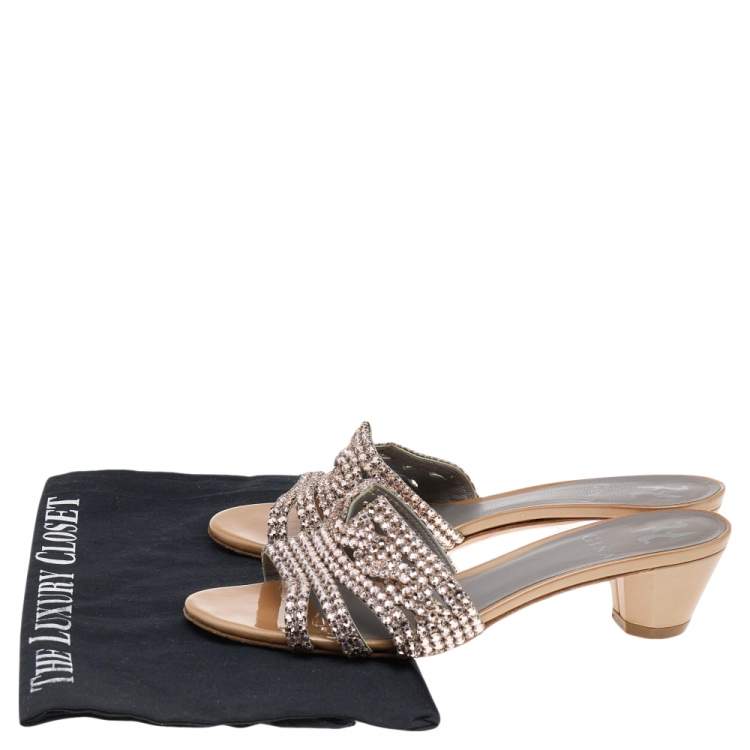 Pre Owned Gina Beige Crystal Embellished Patent Leather Slide Sandals Size 38.5