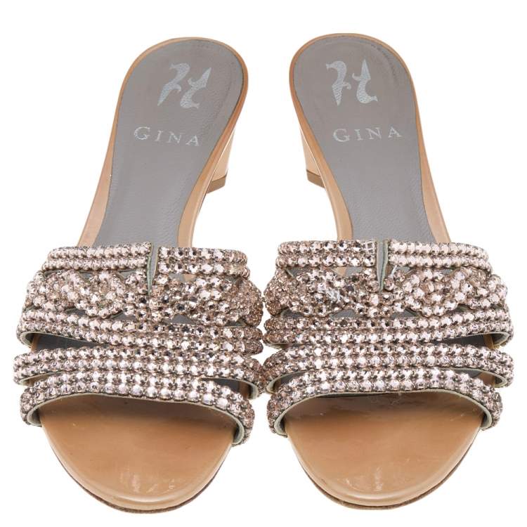 Pre Owned Gina Beige Crystal Embellished Patent Leather Slide Sandals Size 38.5
