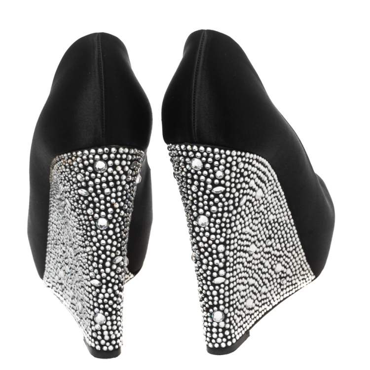 Pre Owned Gina Black Satin Belle Crystal Embellished Wedge Peep Toe Platform Pumps Size 39.5