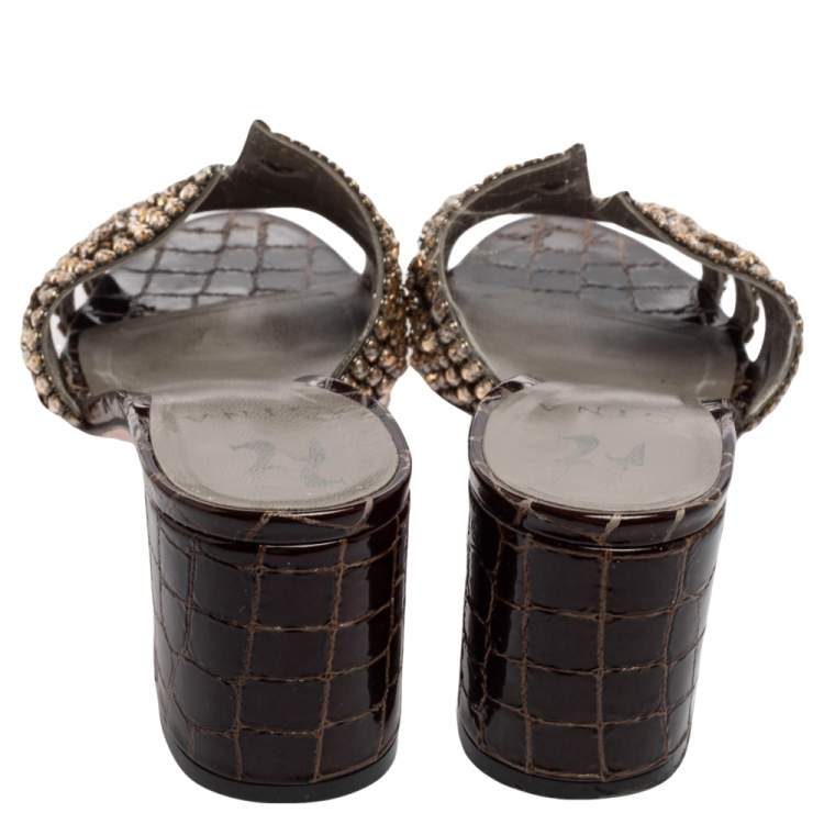 Pre Owned Gina Loren Brown Croc Embossed Patent Leather Slide Sandals Size 38