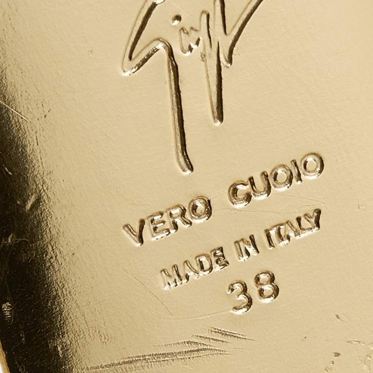 Pre Owned Gina Gold Leather Crystal Embellished Thong Flats Size 38