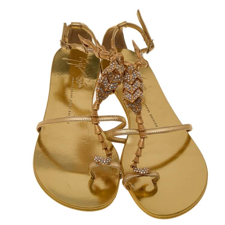 Pre Owned Gina Gold Leather Crystal Embellished Thong Flats Size 38