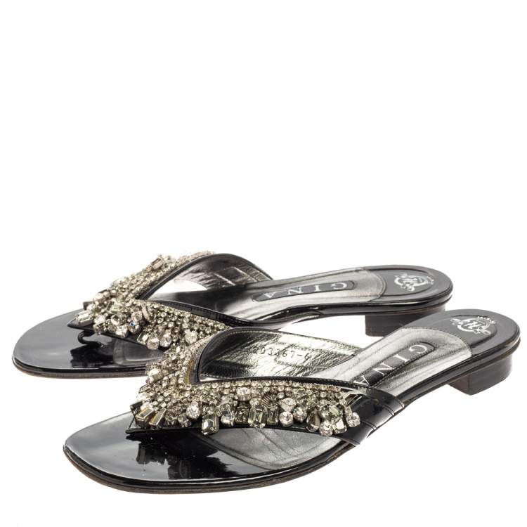 مملوكة مسبقًا Gina  Black Patent Leather Crystal Embellished Slide Sandals Size 39