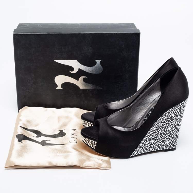 Pre Owned Gina Black Satin Belle Crystal Embellished Wedge Peep-Toe Pumps Size 39 