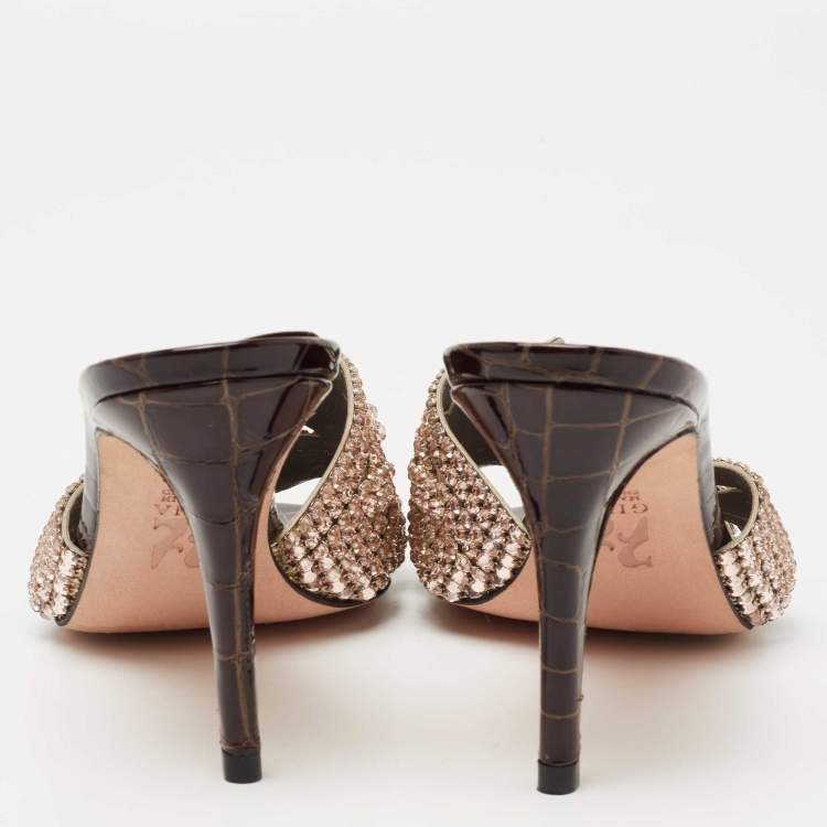 Pre Owned Gina Loren Brown Croc Embossed Patent Leather Slide Sandals Size 39.5